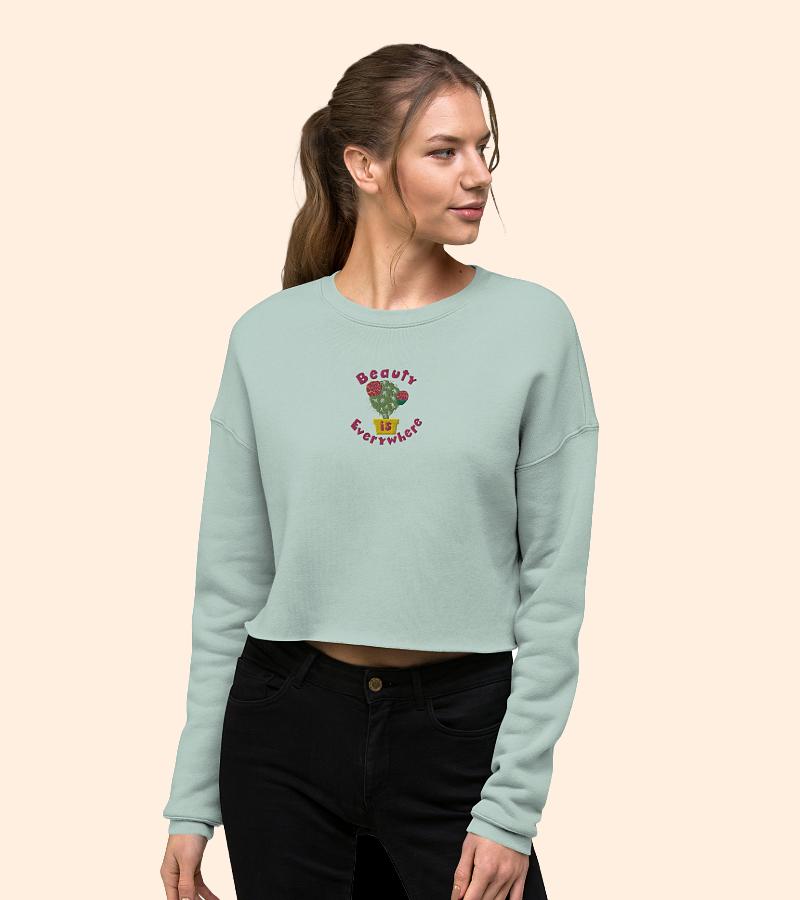 Embroidered Cropped Sweatshirts